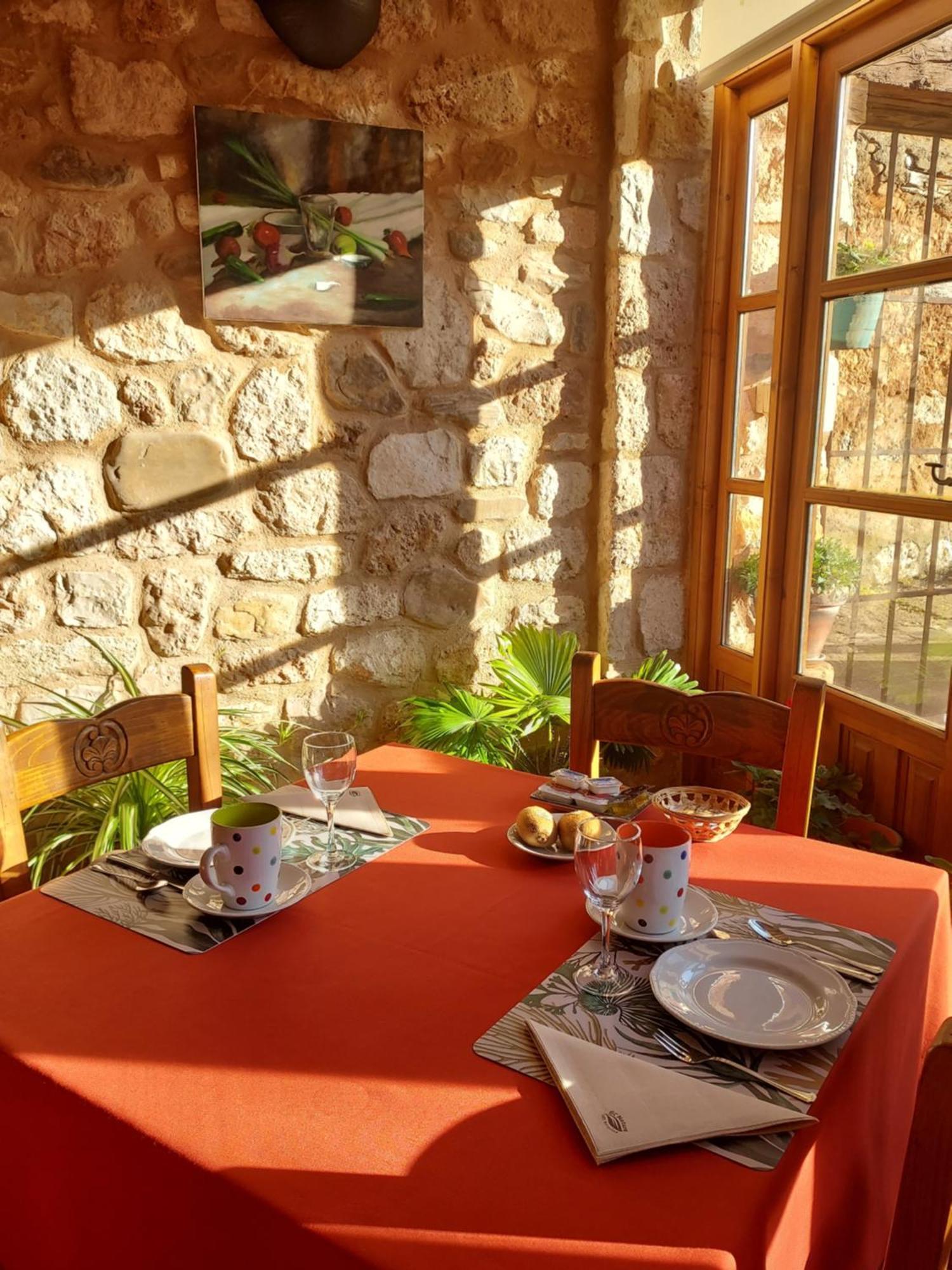 Hotel Rural El Adarve Ayllón Esterno foto